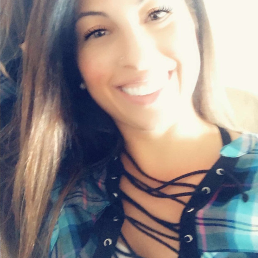 Meet your Posher, Maria